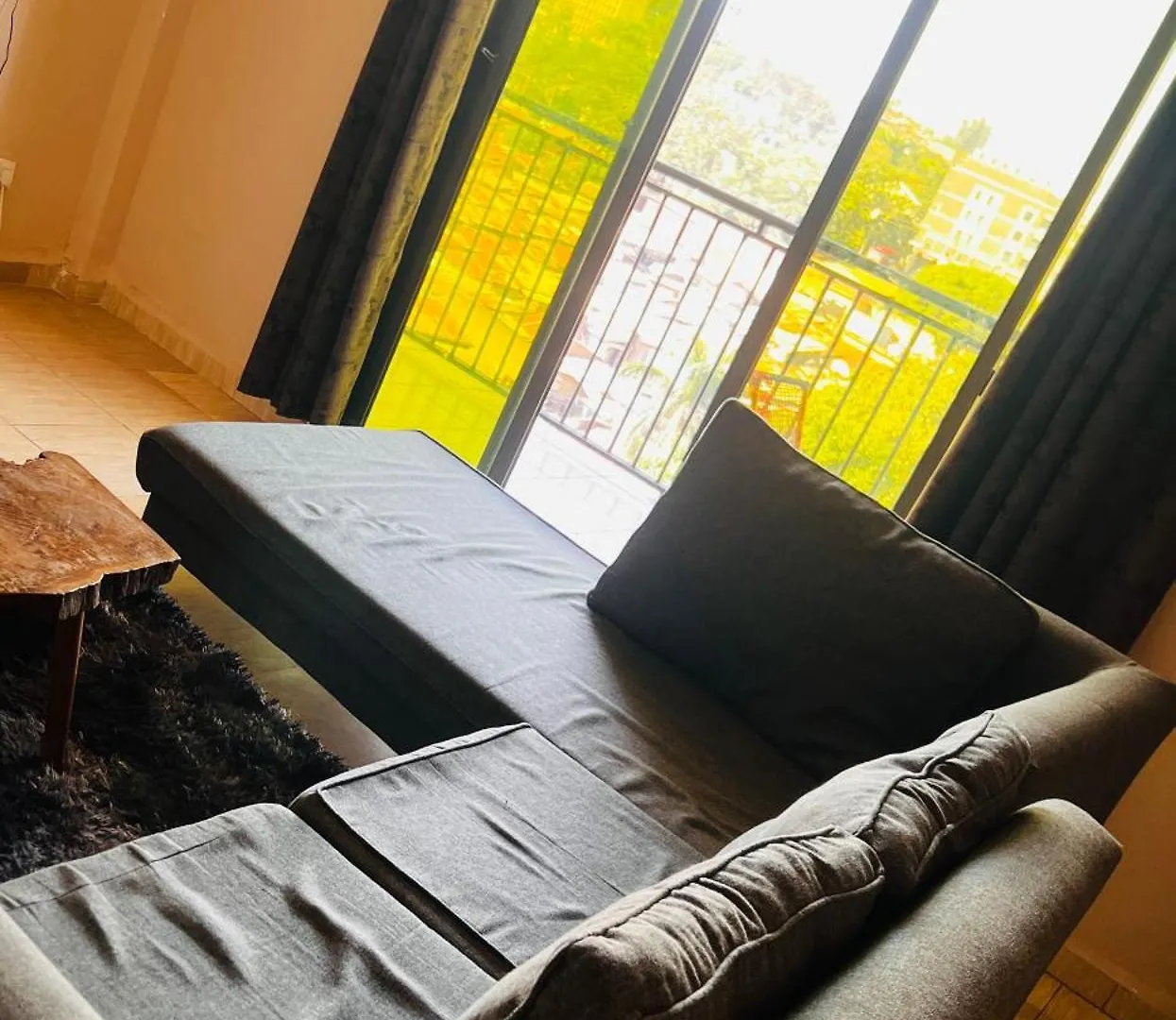 Crown Suite Kampala Lejlighed